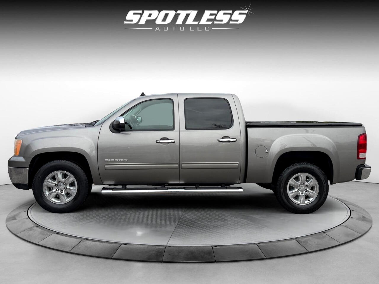 GMC Sierra 1500 SLT Crew Cab 2WD 2012