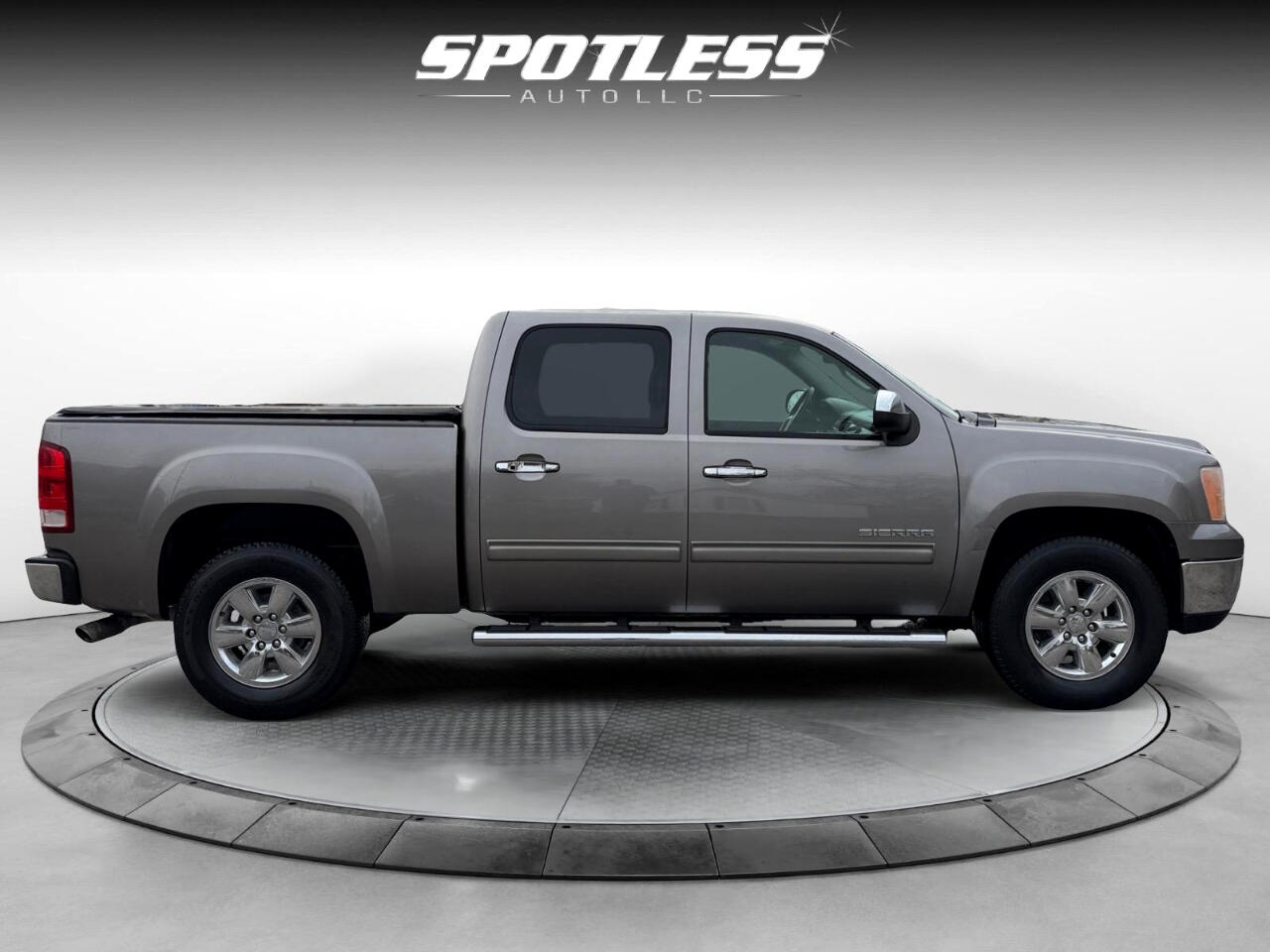 GMC Sierra 1500 SLT Crew Cab 2WD 2012