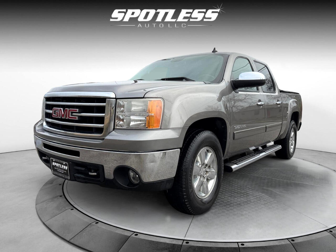 GMC Sierra 1500 SLT Crew Cab 2WD 2012