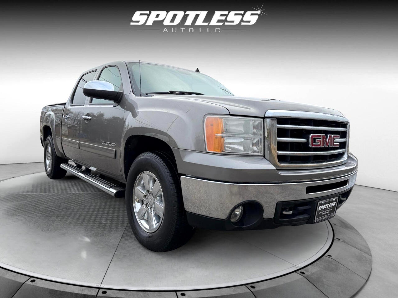 GMC Sierra 1500 SLT Crew Cab 2WD 2012
