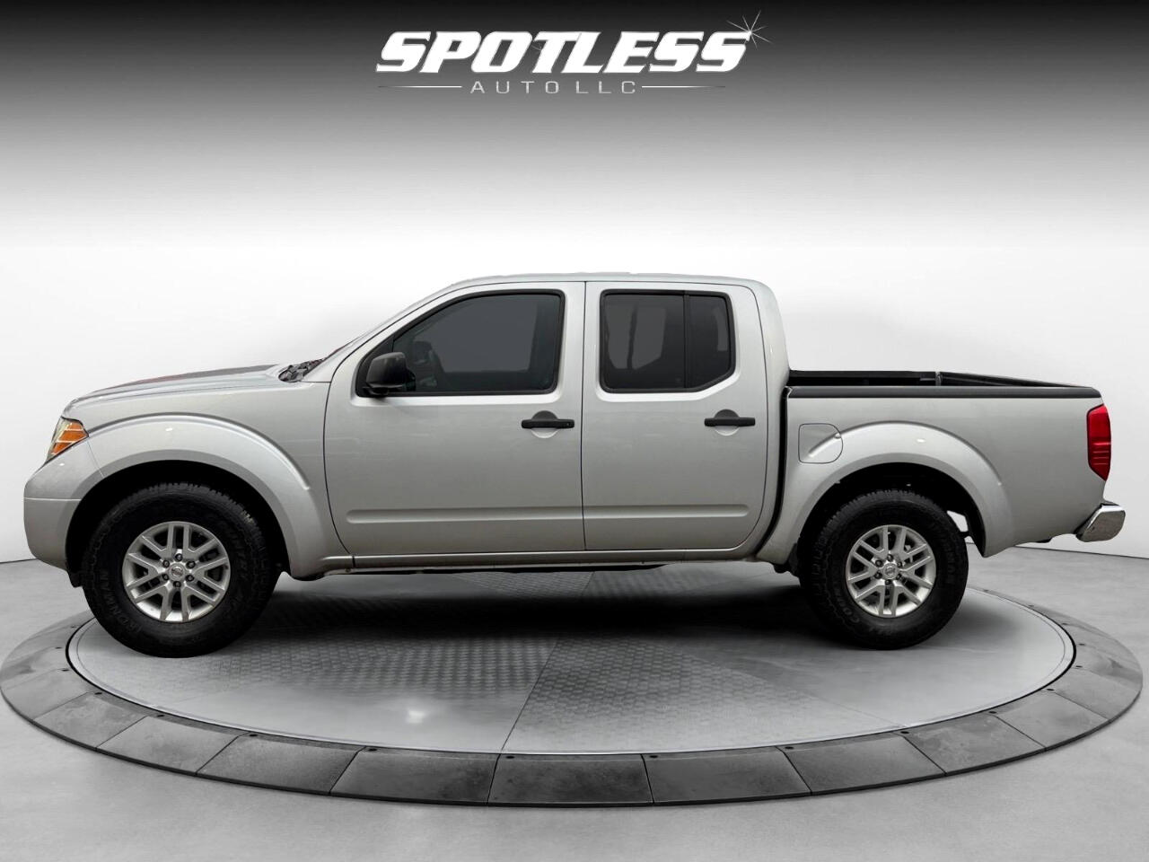 Nissan Frontier SV 2019