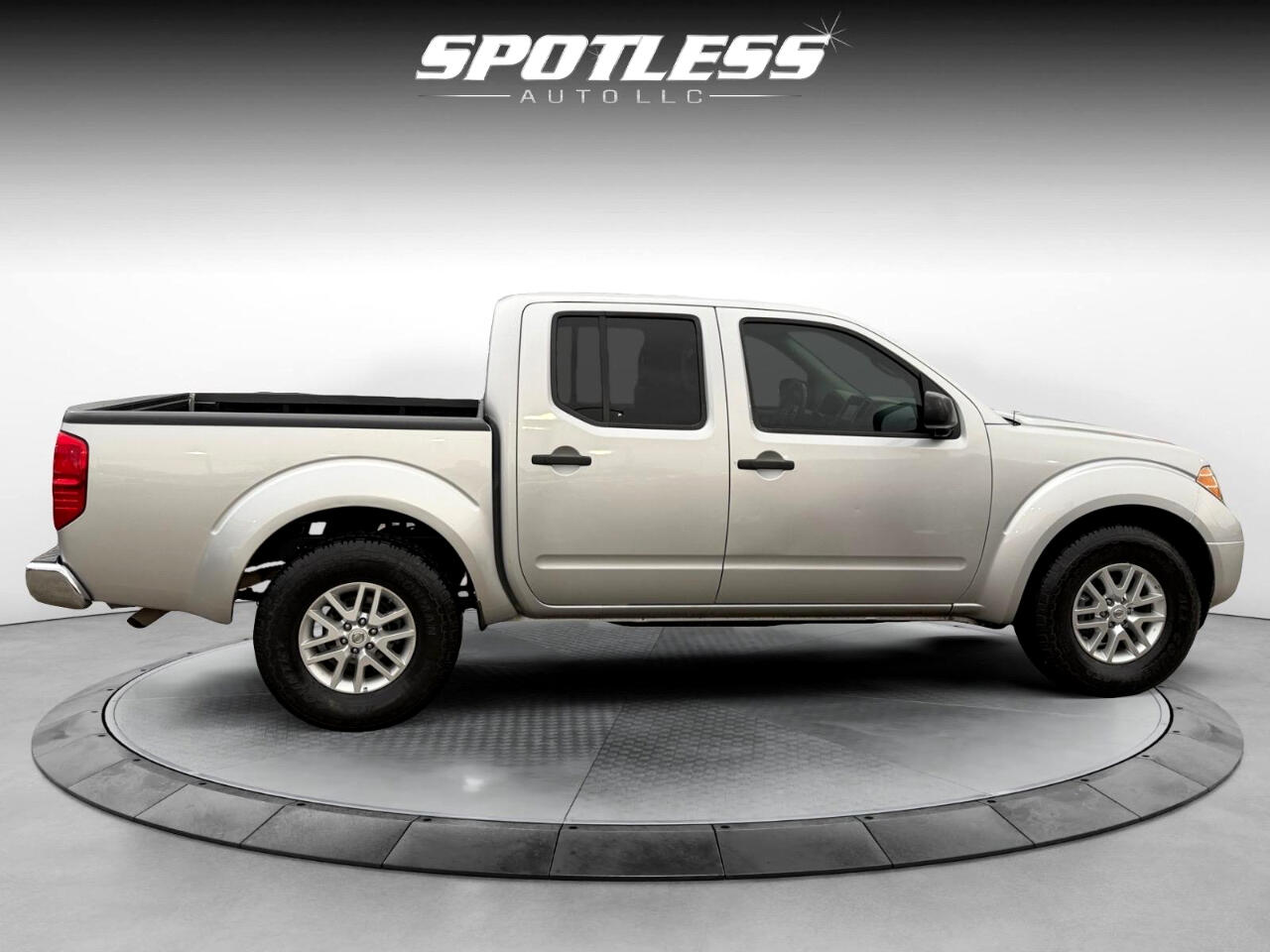 Nissan Frontier SV 2019