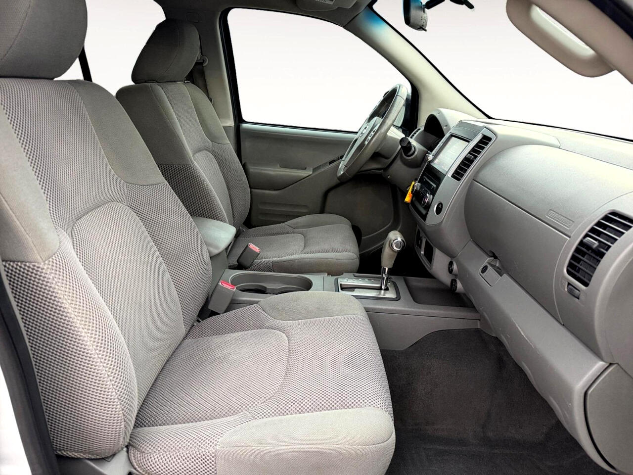 Nissan Frontier SV 2019