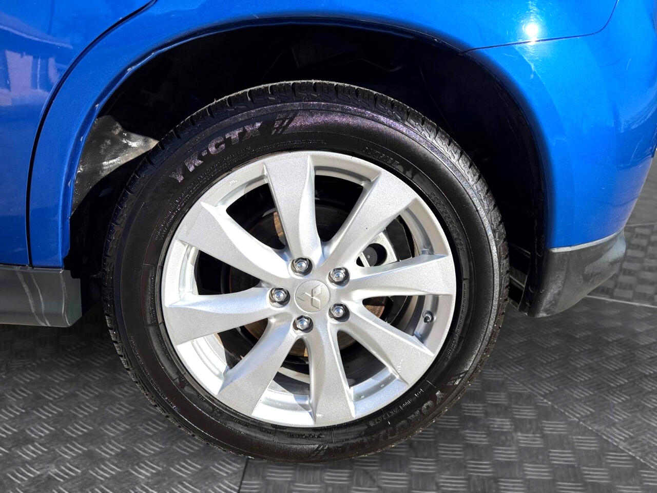 Mitsubishi Outlander Sport ES 2WD 2015