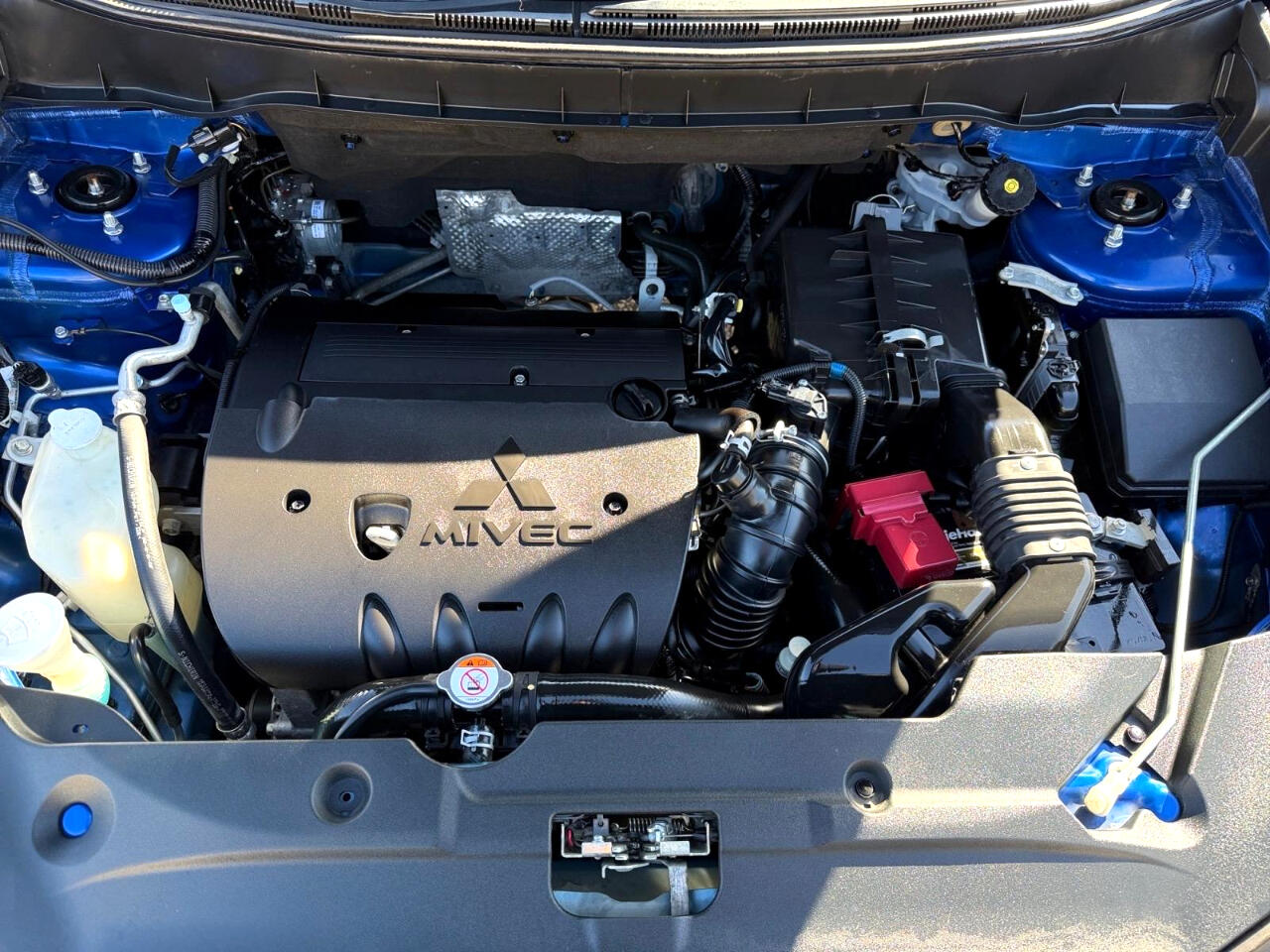 Mitsubishi Outlander Sport ES 2WD 2015