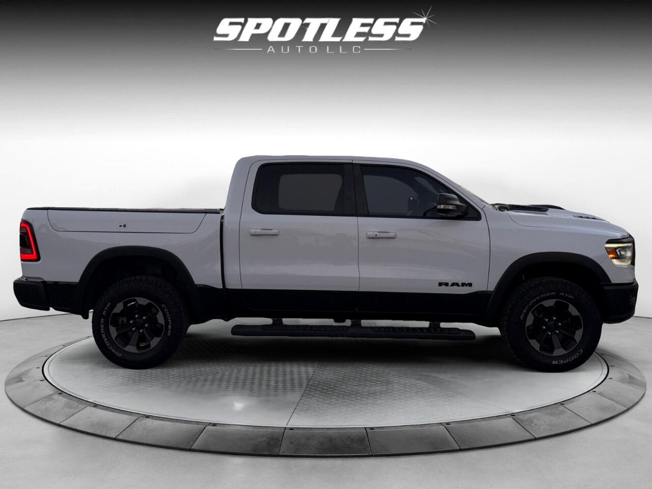 RAM 1500 Rebel Crew Cab SB 4WD 2019