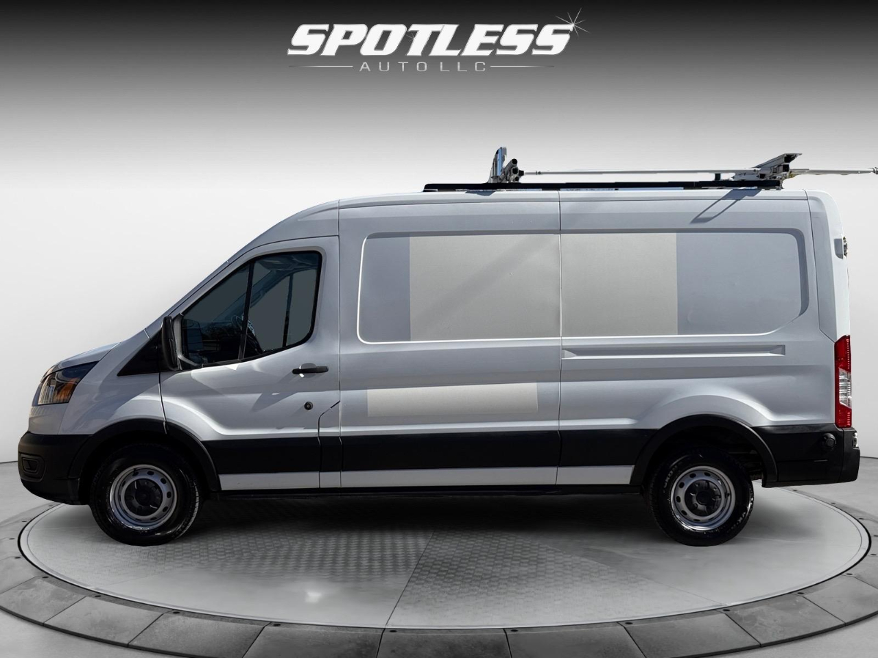 Ford Transit 250 Van Med. Roof w/Sliding Pass. 130-in. WB 2020