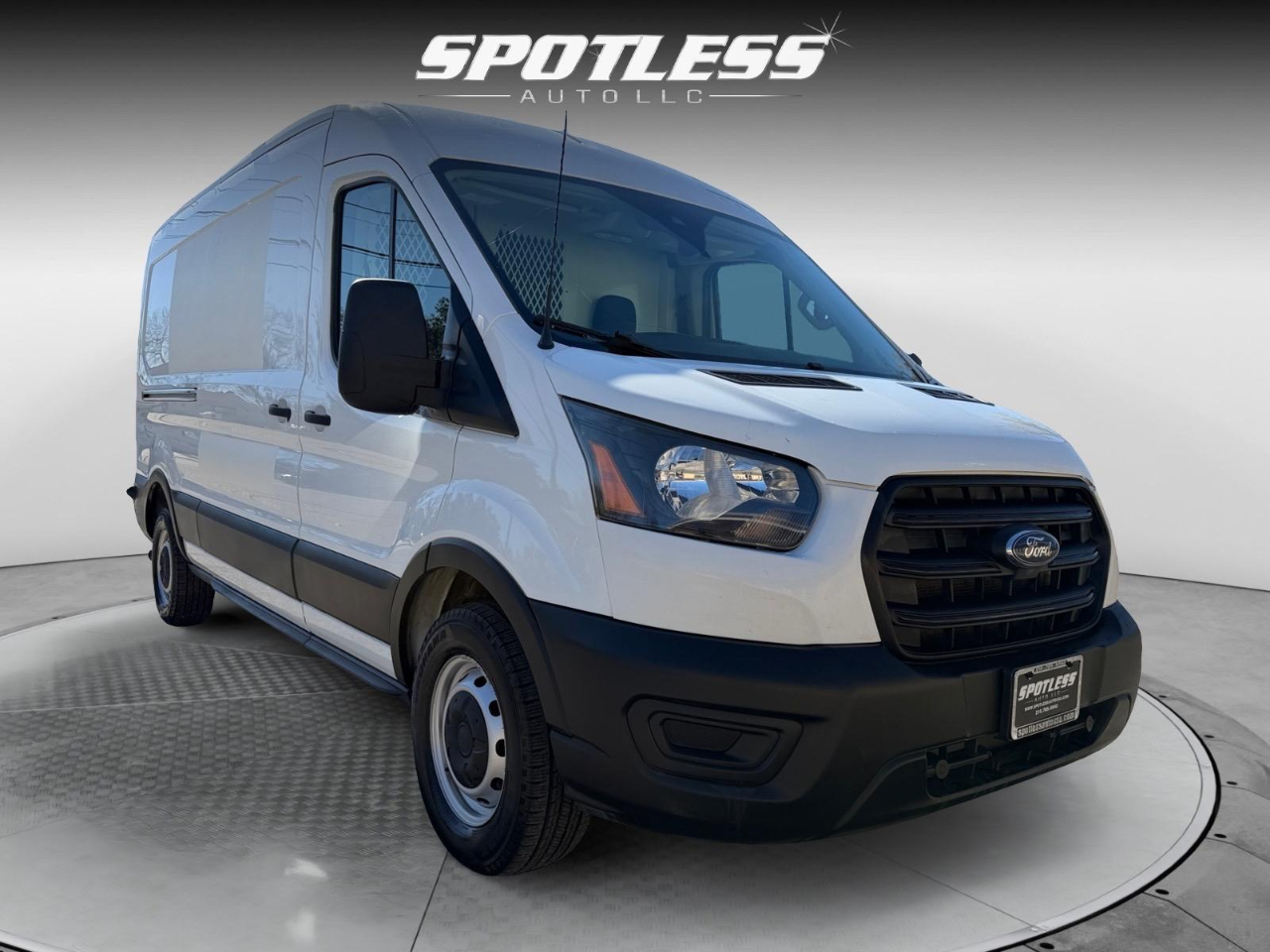 Ford Transit 250 Van Med. Roof w/Sliding Pass. 130-in. WB 2020