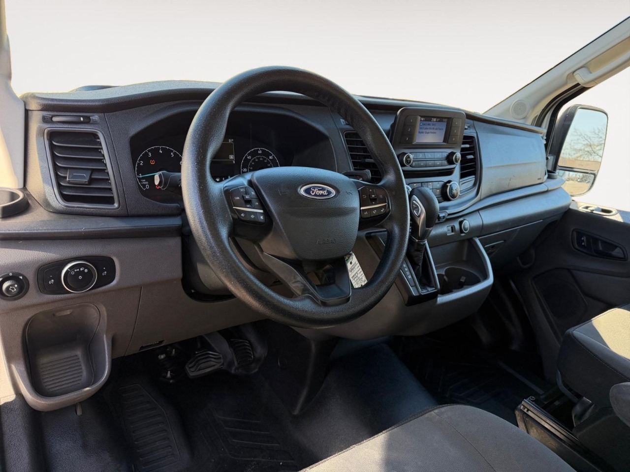 Ford Transit 250 Van Med. Roof w/Sliding Pass. 130-in. WB 2020