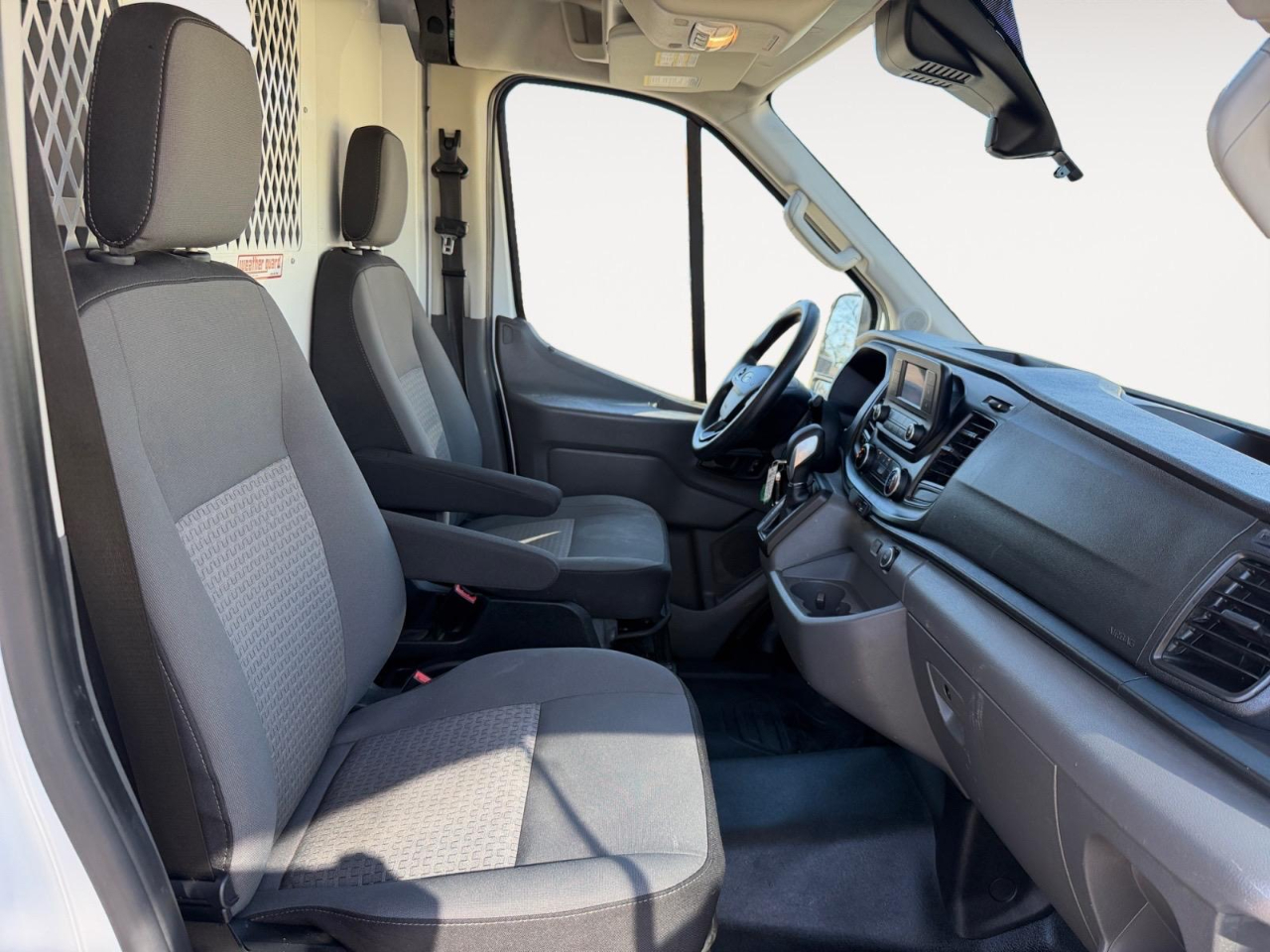 Ford Transit 250 Van Med. Roof w/Sliding Pass. 130-in. WB 2020