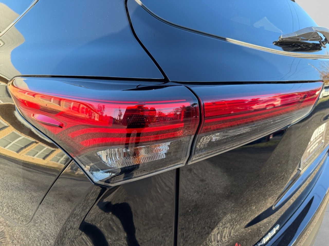 Toyota Highlander LE FWD V6 2021