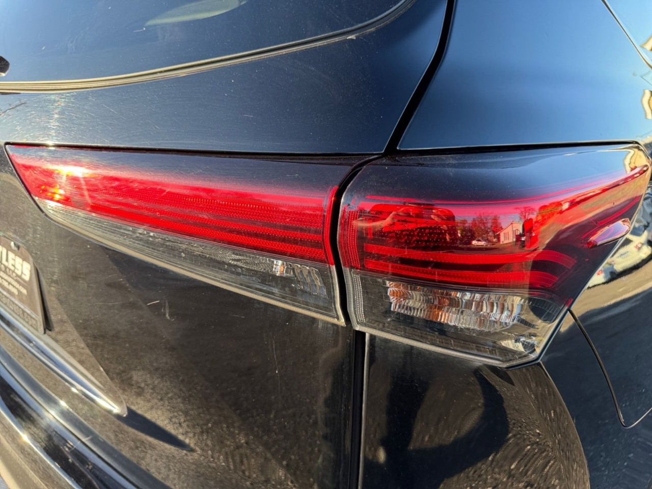 Toyota Highlander LE FWD V6 2021