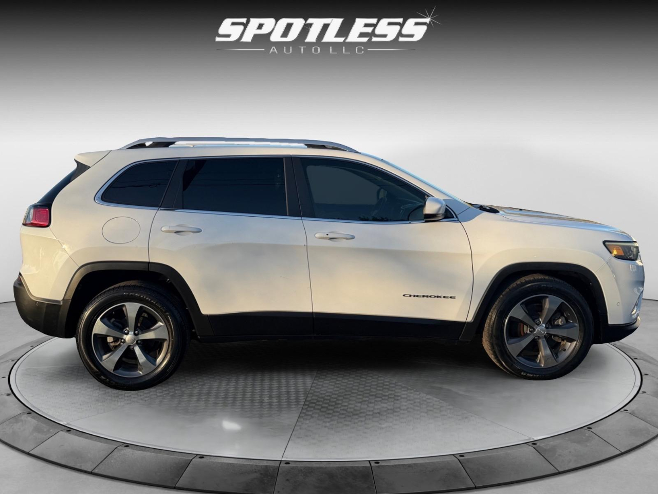 Jeep Cherokee Limited FWD 2019