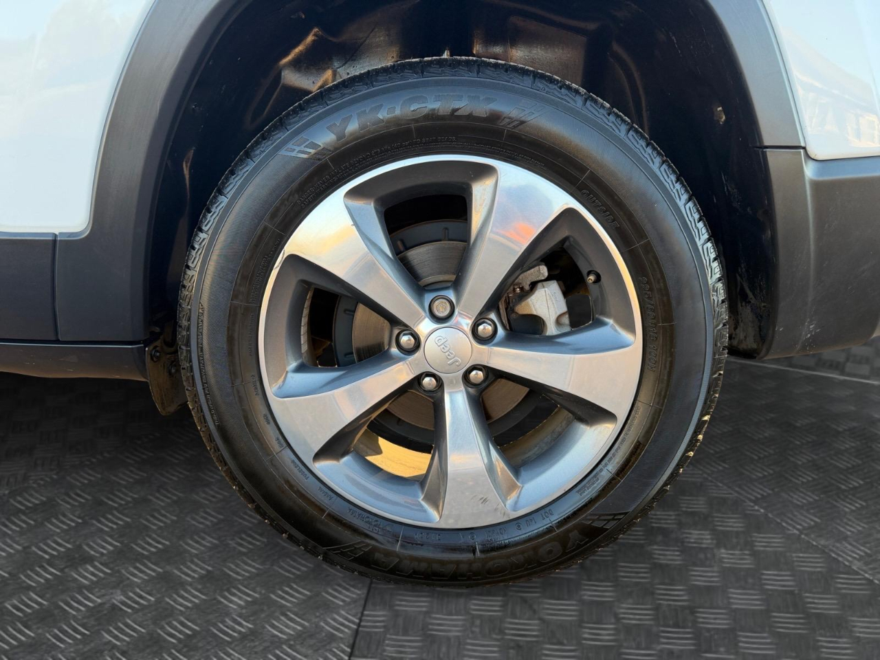 Jeep Cherokee Limited FWD 2019