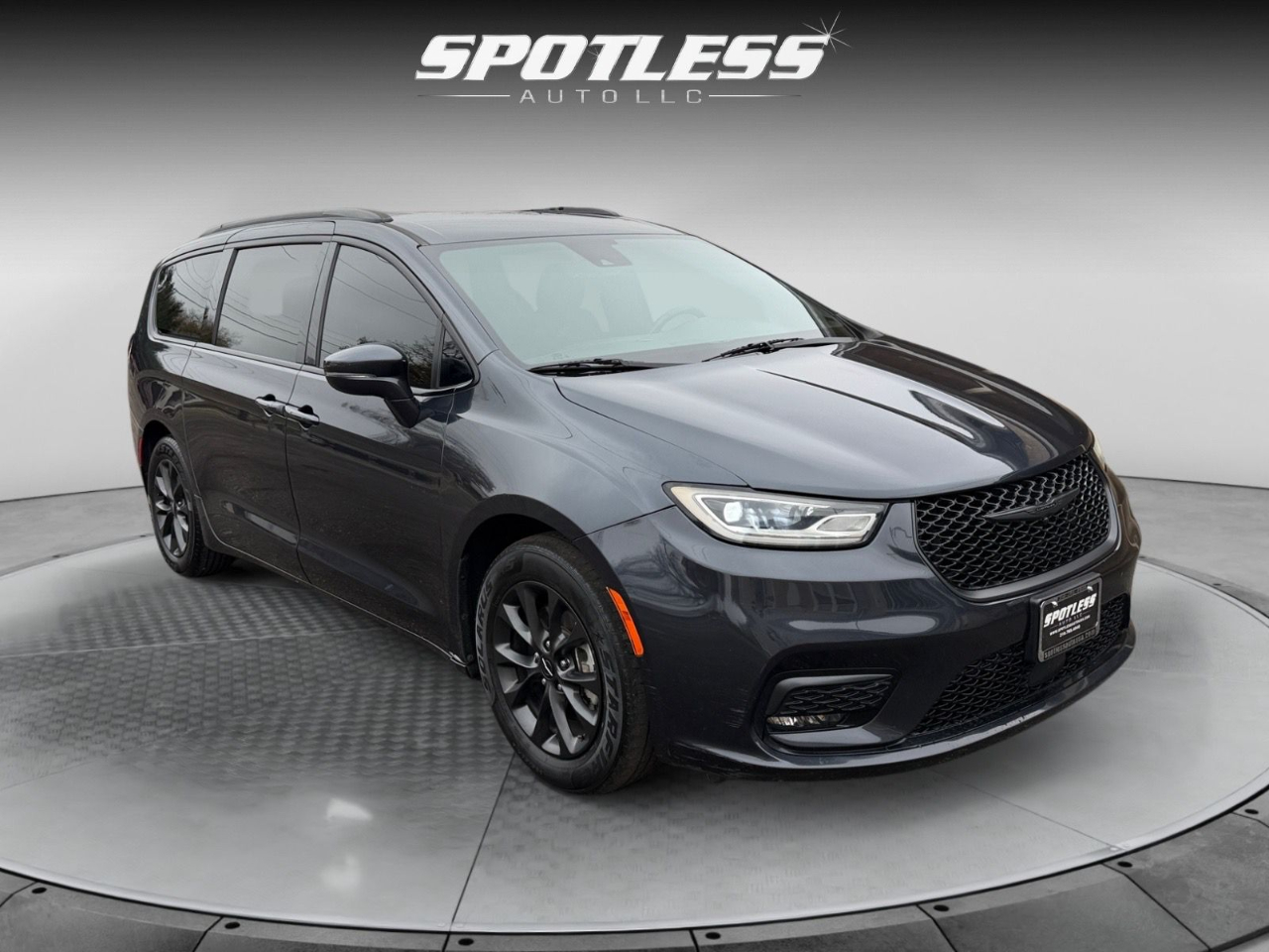 Chrysler Pacifica Touring Plus 2021