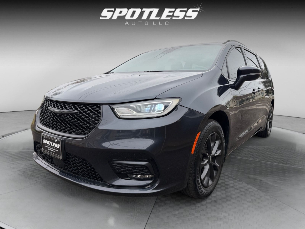 Chrysler Pacifica Touring Plus 2021