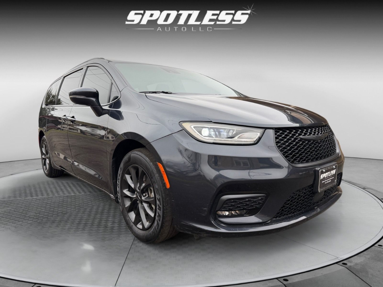 Chrysler Pacifica Touring Plus 2021