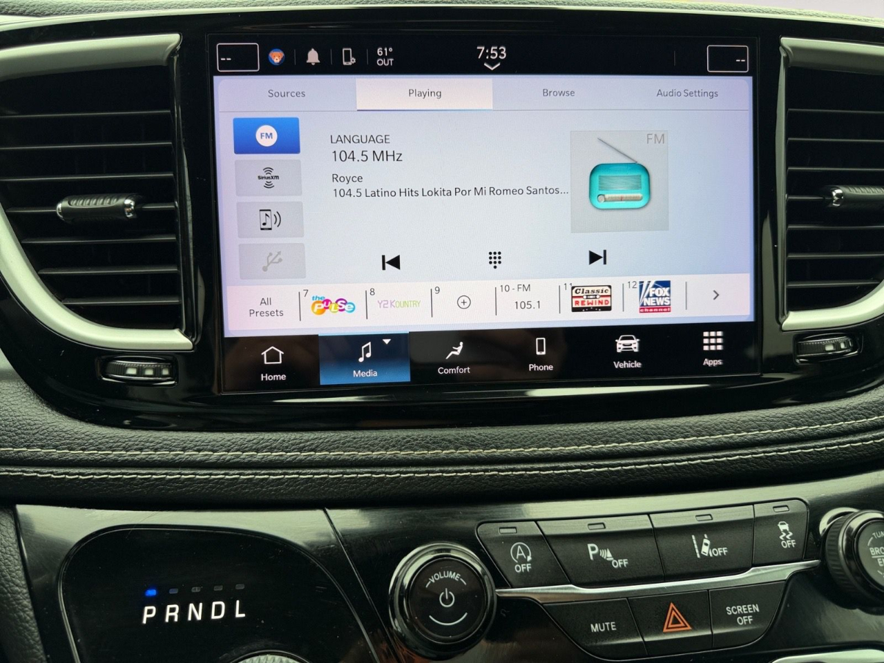 Chrysler Pacifica Touring Plus 2021