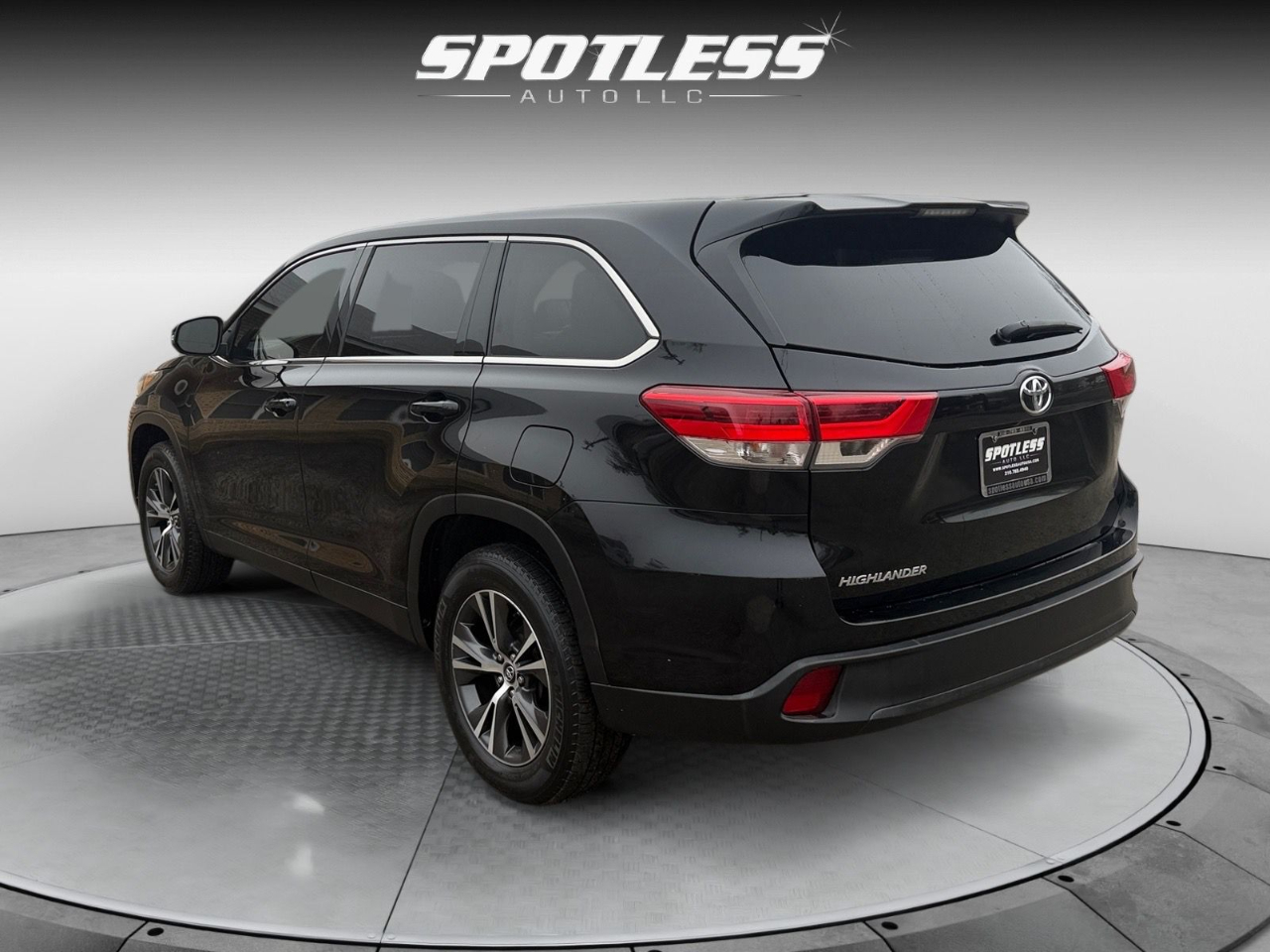 Toyota Highlander LE FWD I4 2019