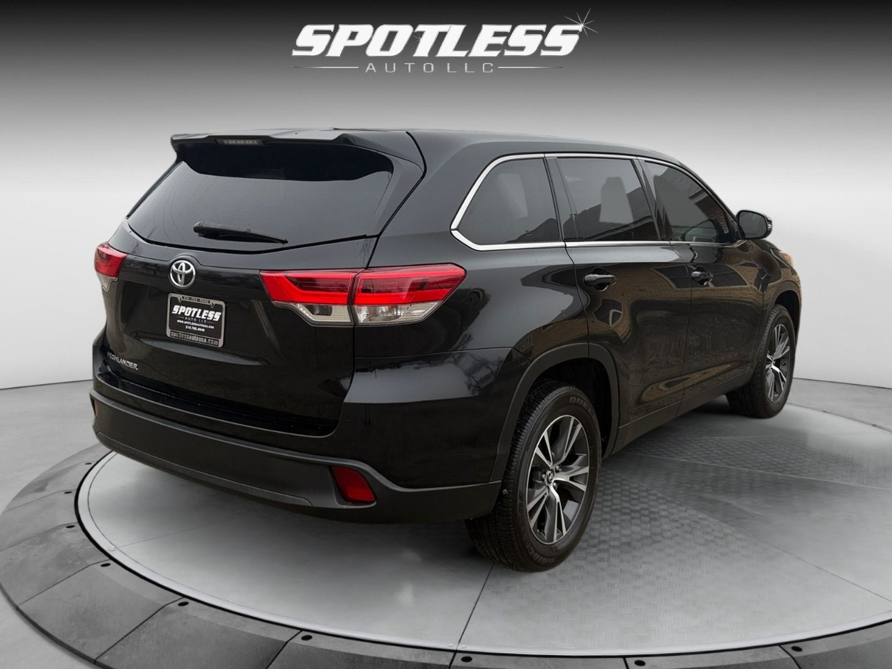 Toyota Highlander LE FWD I4 2019