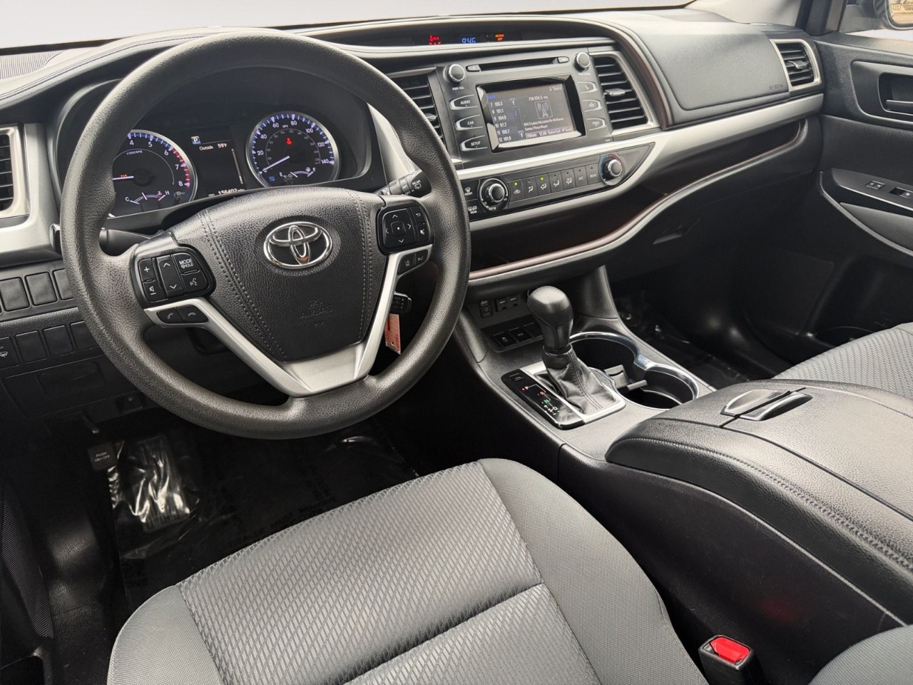 Toyota Highlander LE FWD I4 2019