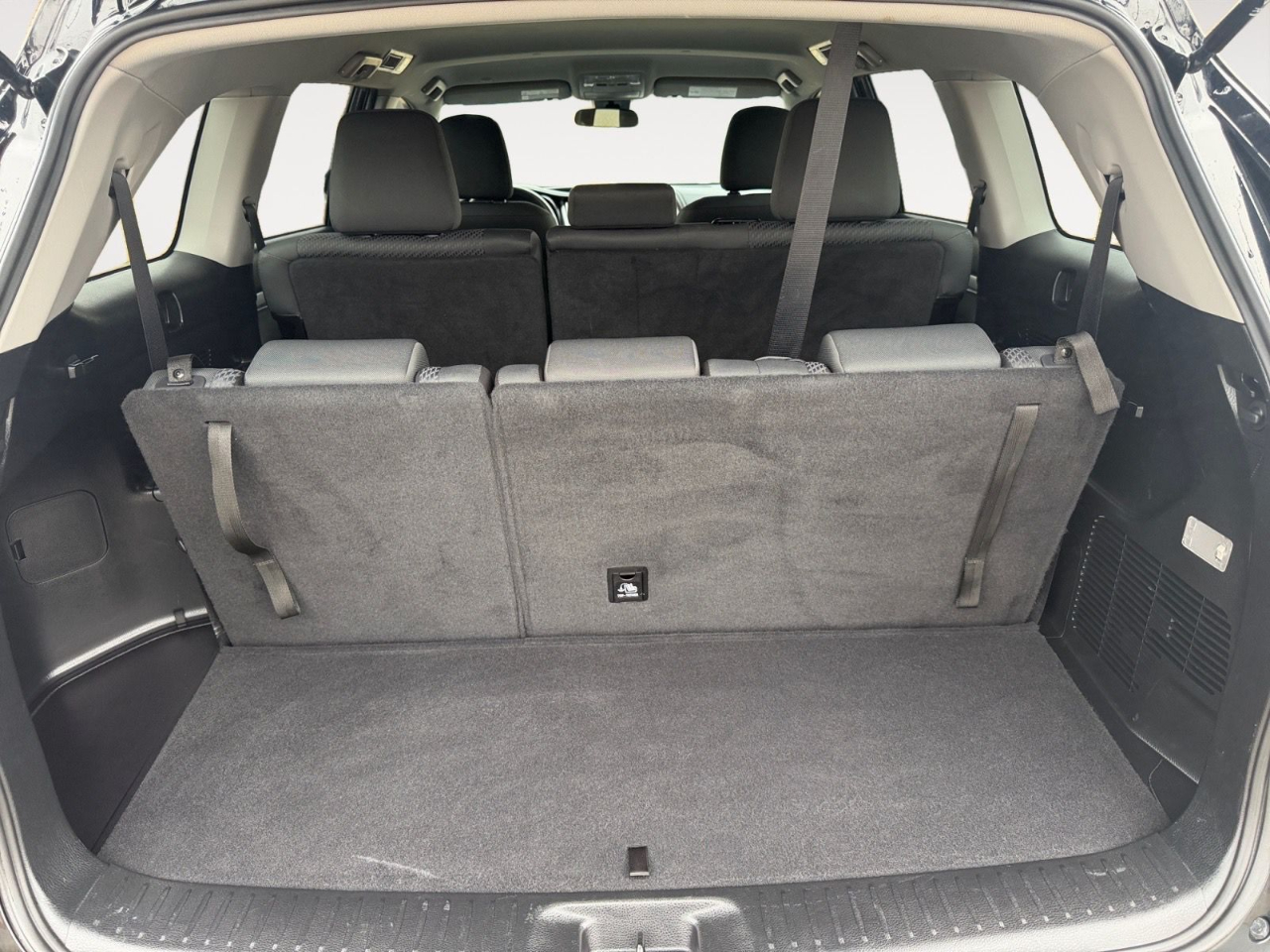 Toyota Highlander LE FWD I4 2019