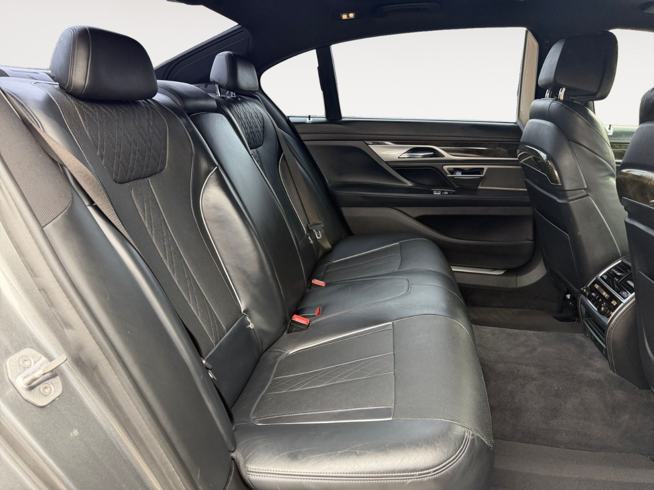 BMW 7-Series 740e xDrive iPerformance 2017