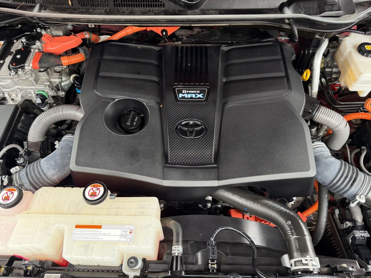 Toyota Tundra Limited CrewMax 4WD Long Bed Hybrid 2022