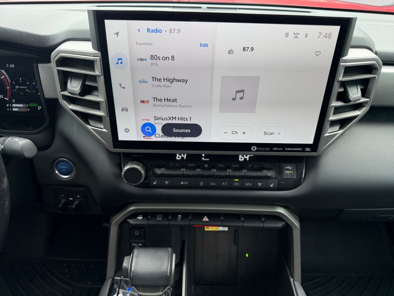 Toyota Tundra Limited CrewMax 4WD Long Bed Hybrid 2022