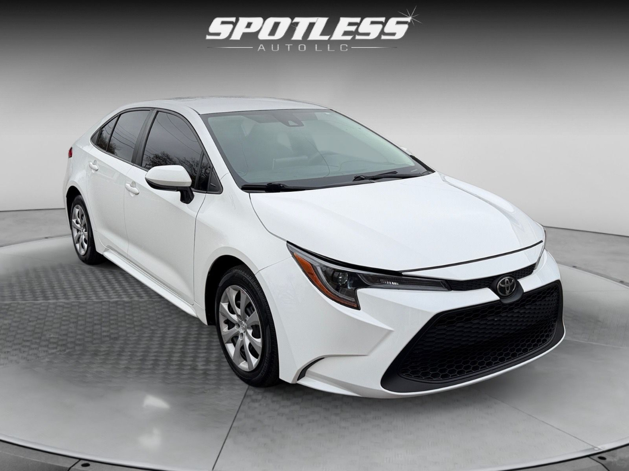 Toyota Corolla LE 2021