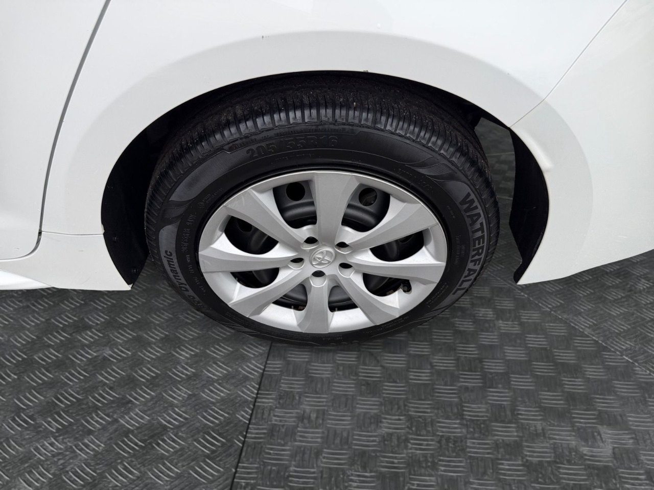 Toyota Corolla LE 2021