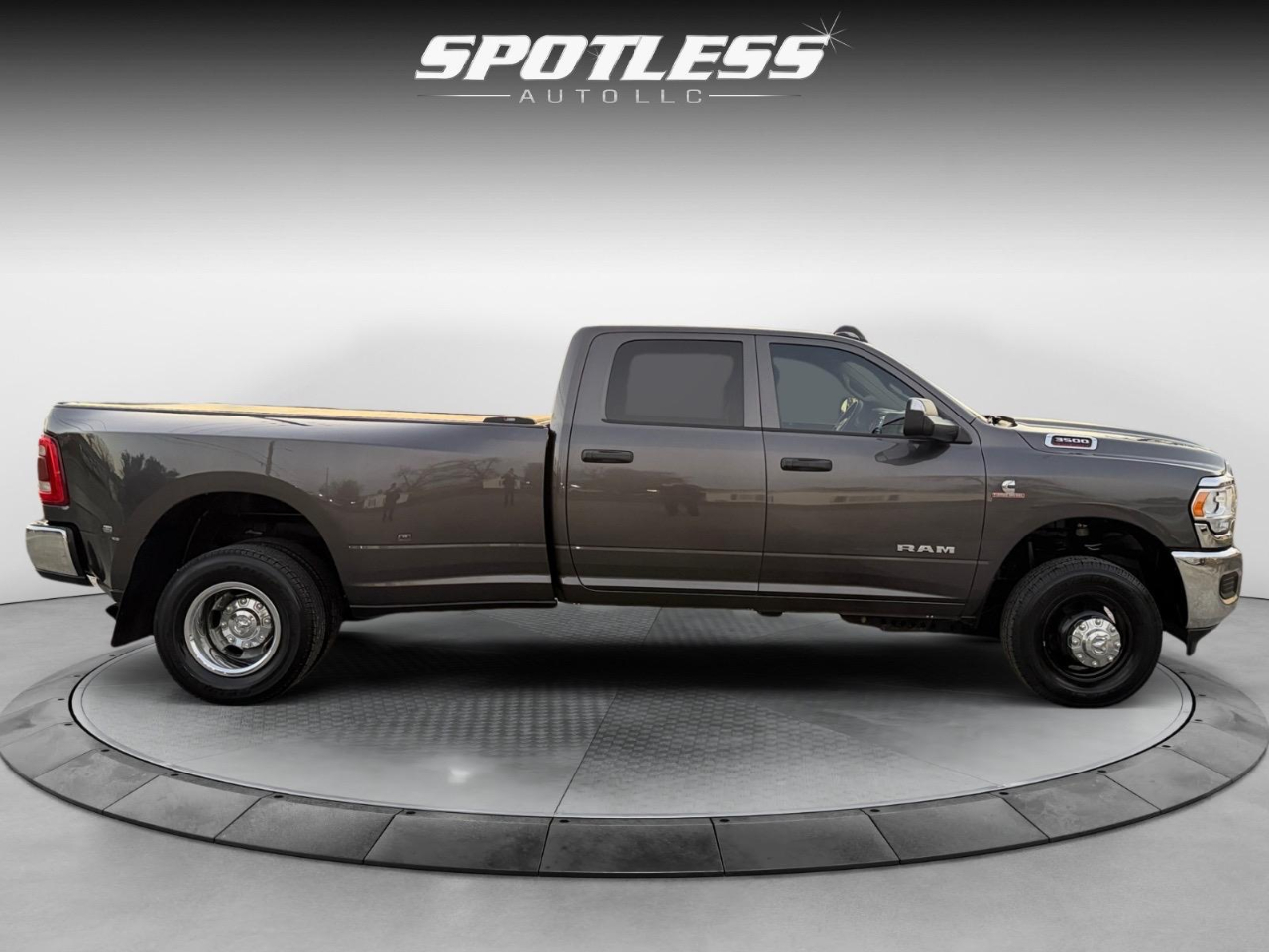 RAM 3500 Tradesman Crew Cab 4WD DRW 2020