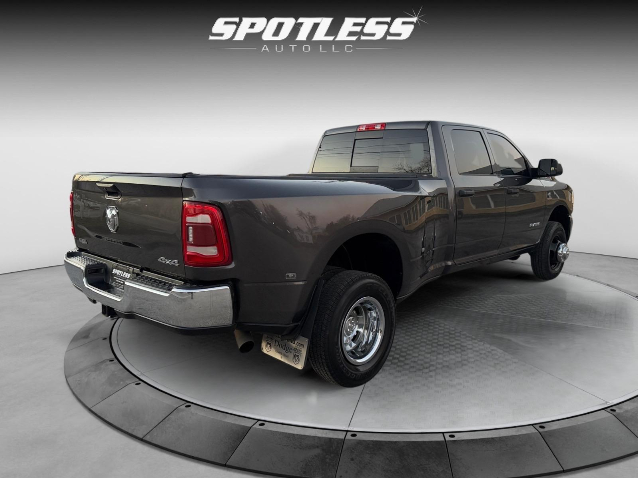 RAM 3500 Tradesman Crew Cab 4WD DRW 2020