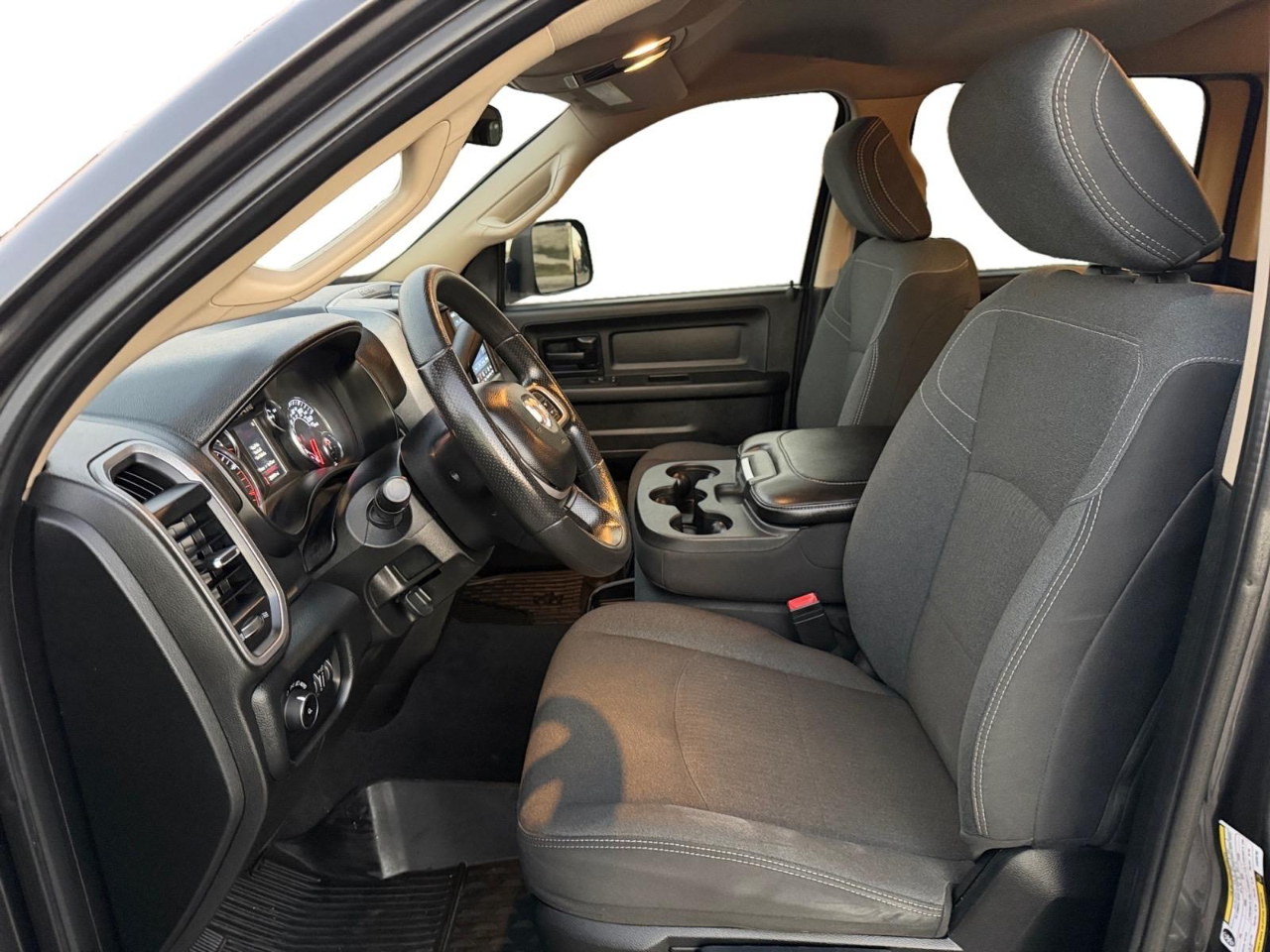 RAM 3500 Tradesman Crew Cab 4WD DRW 2020