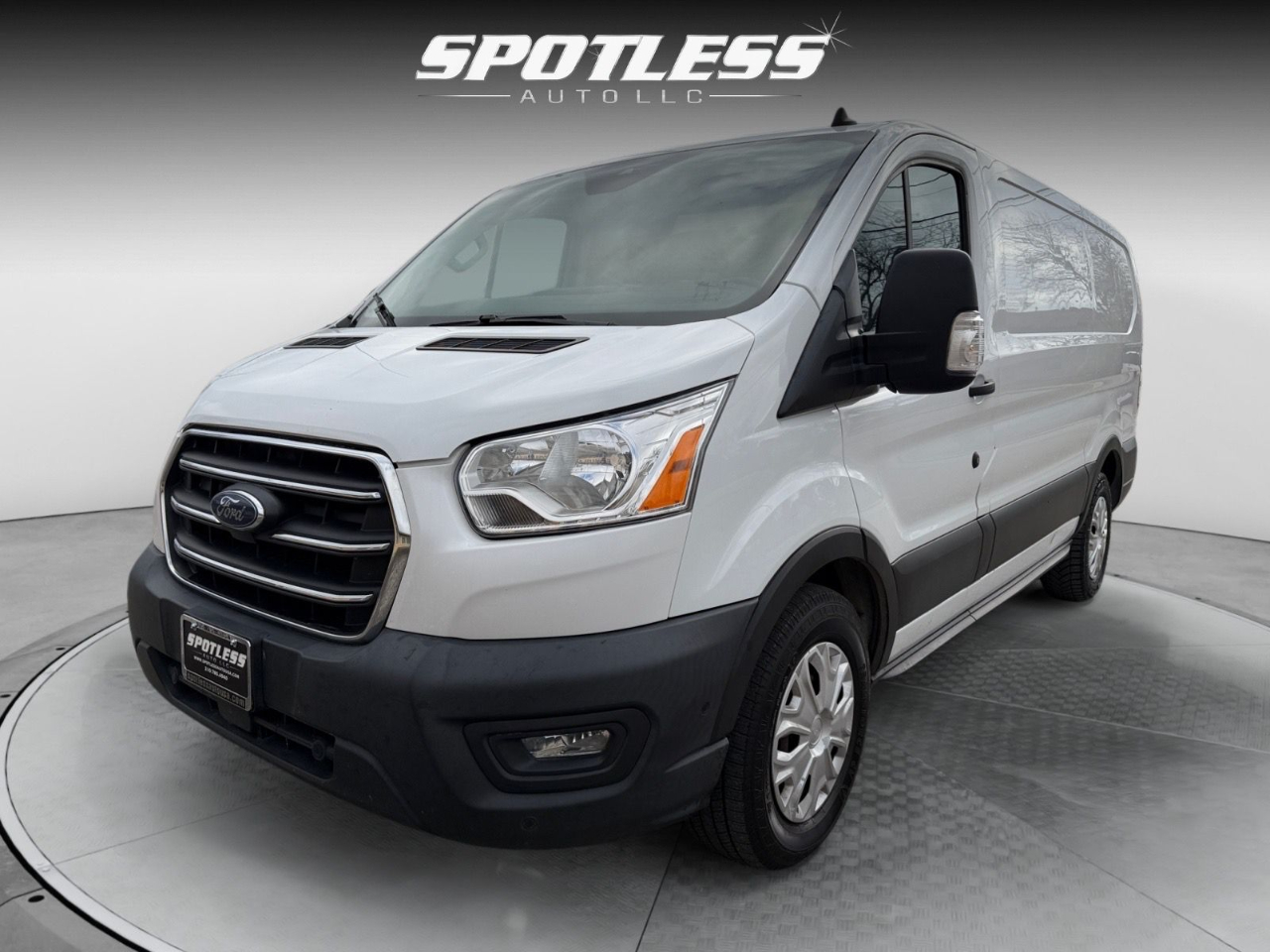 Ford Transit 150 Van Low Roof w/Sliding Pass. 130-in. WB 2020