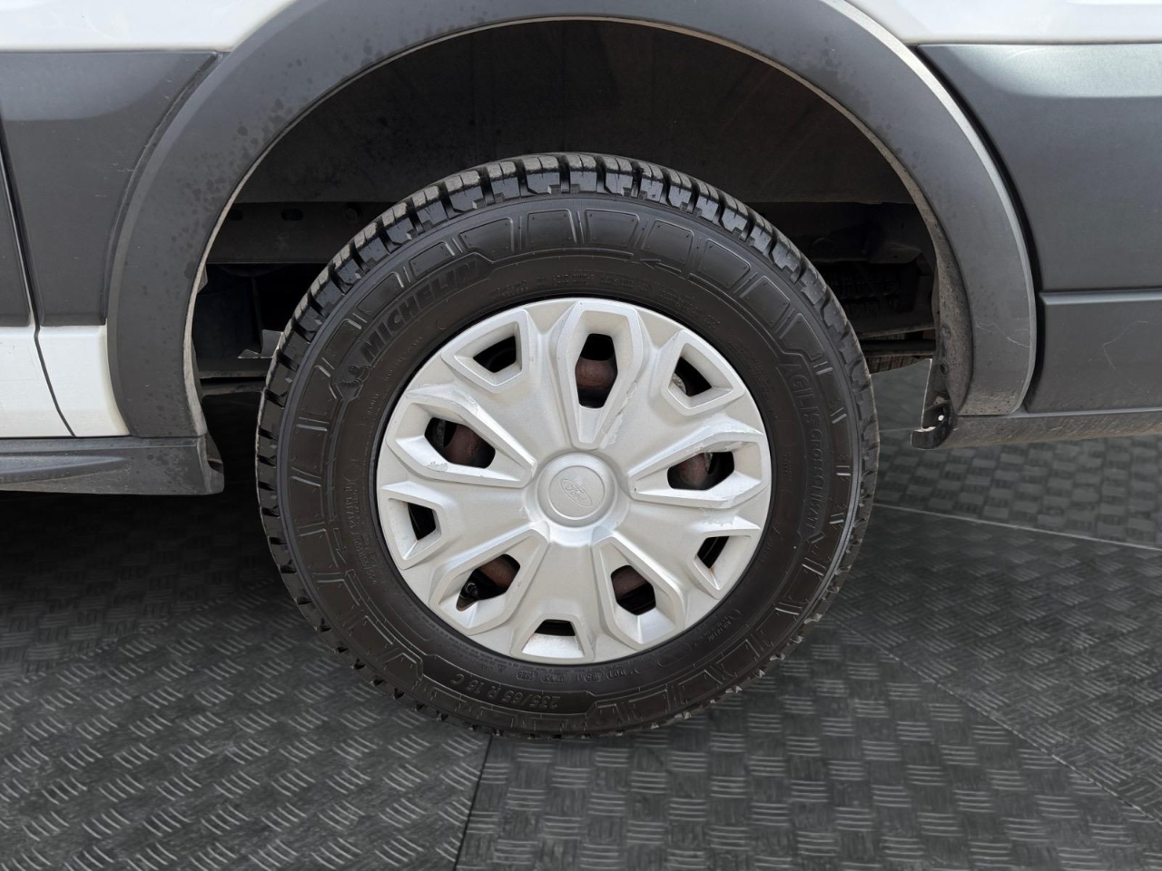 Ford Transit 150 Van Low Roof w/Sliding Pass. 130-in. WB 2020