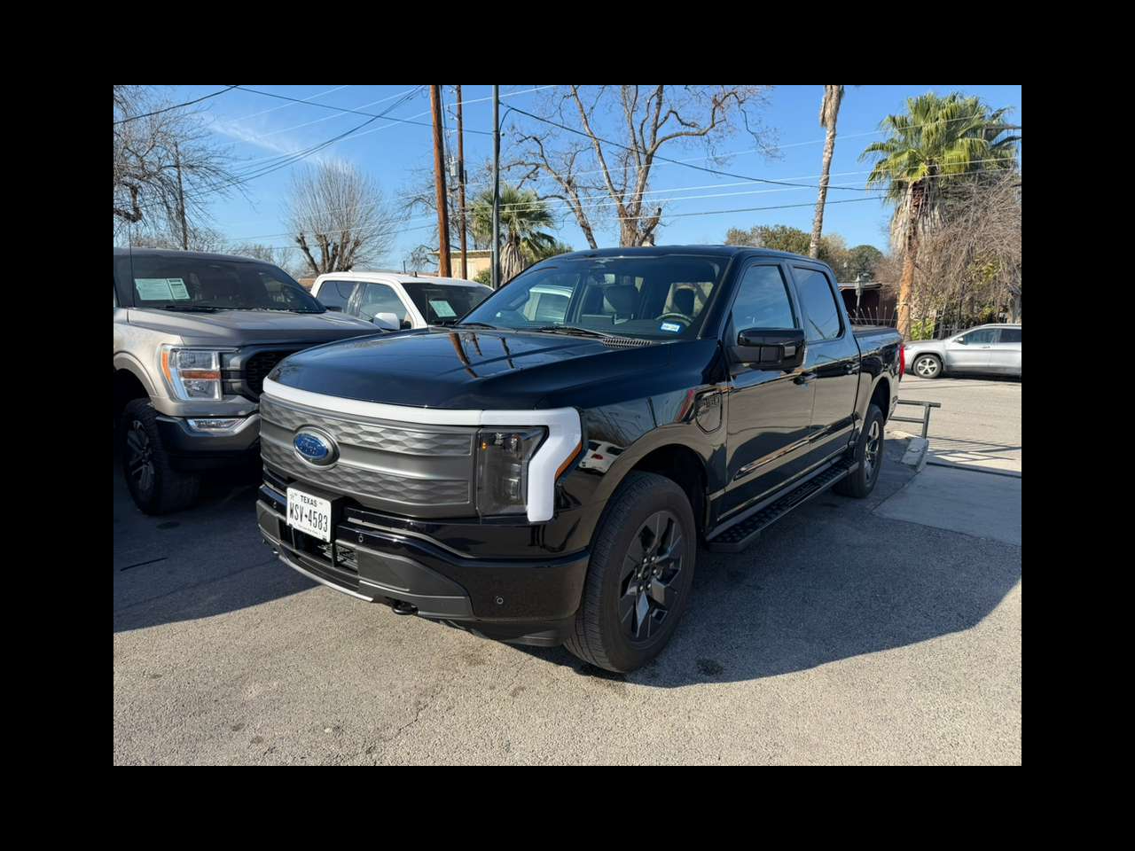 Ford F-150 Lightning Pro 2023