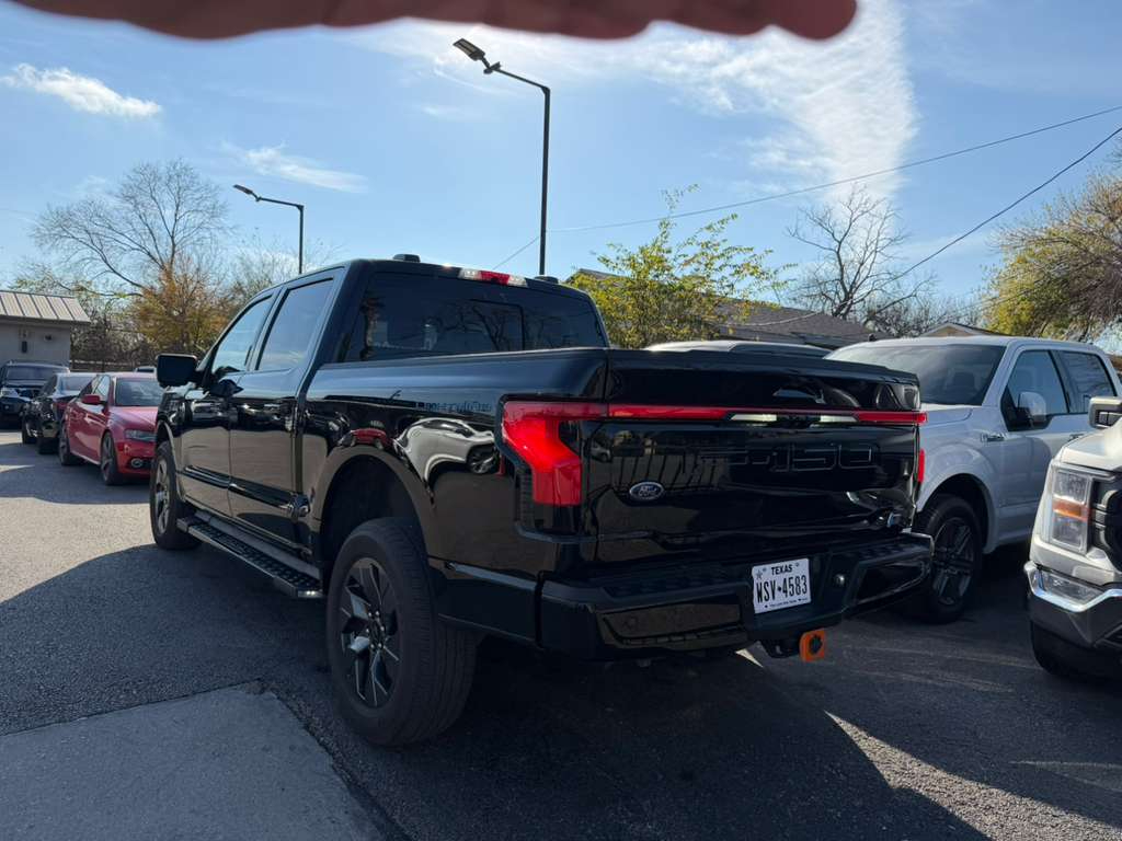Ford F-150 Lightning Pro 2023