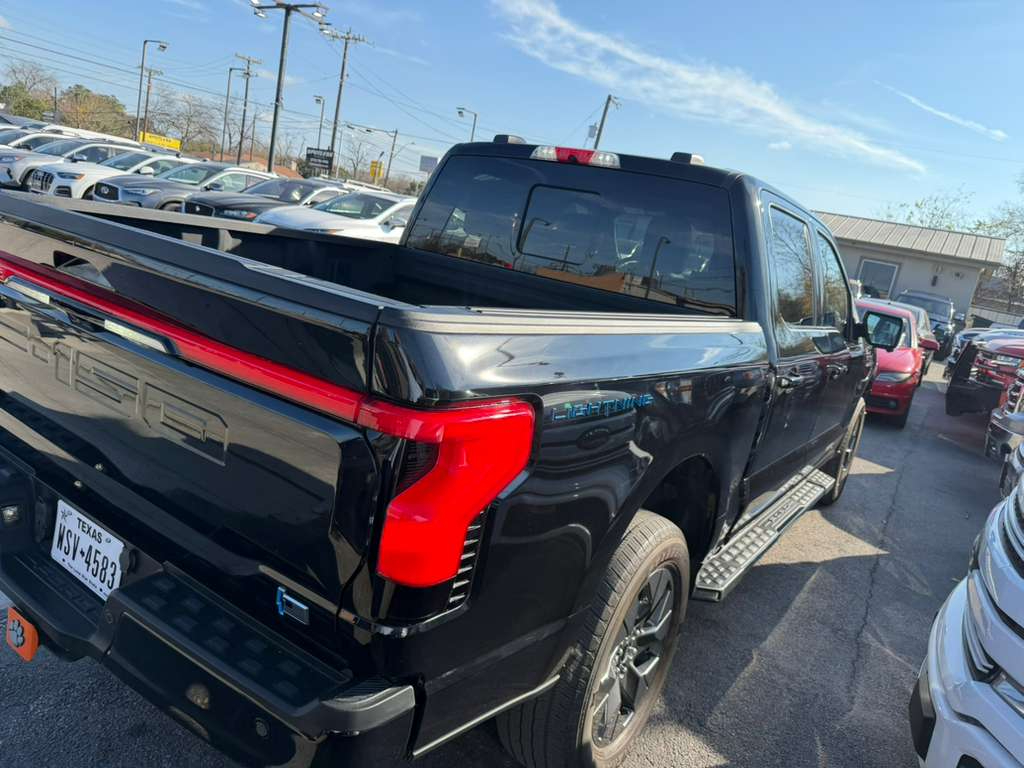 Ford F-150 Lightning Pro 2023