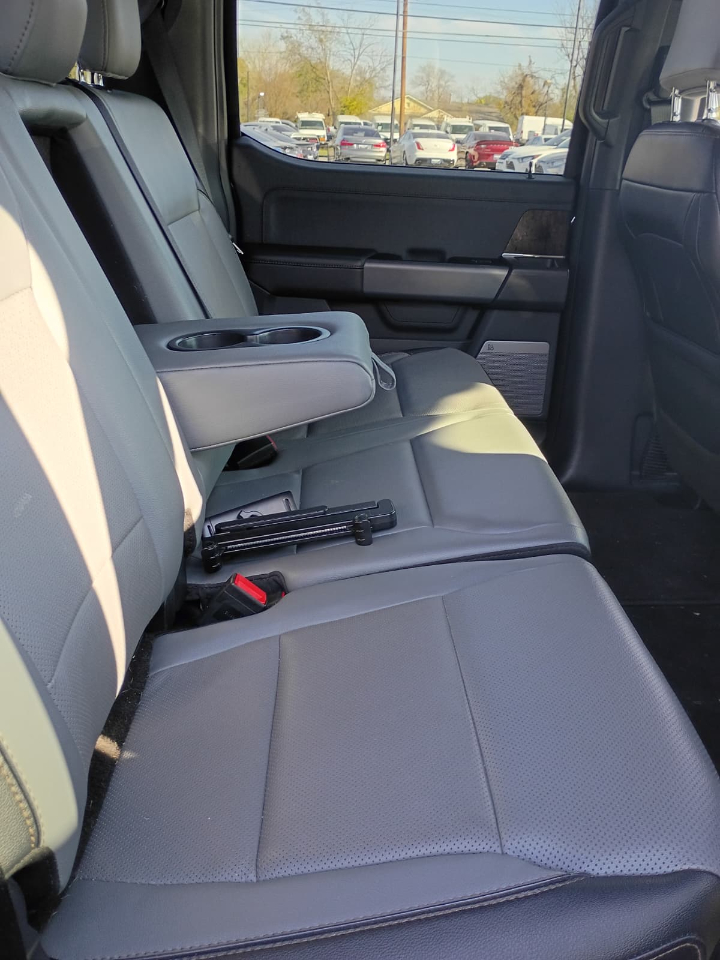 Ford F-150 Lightning Pro 2023