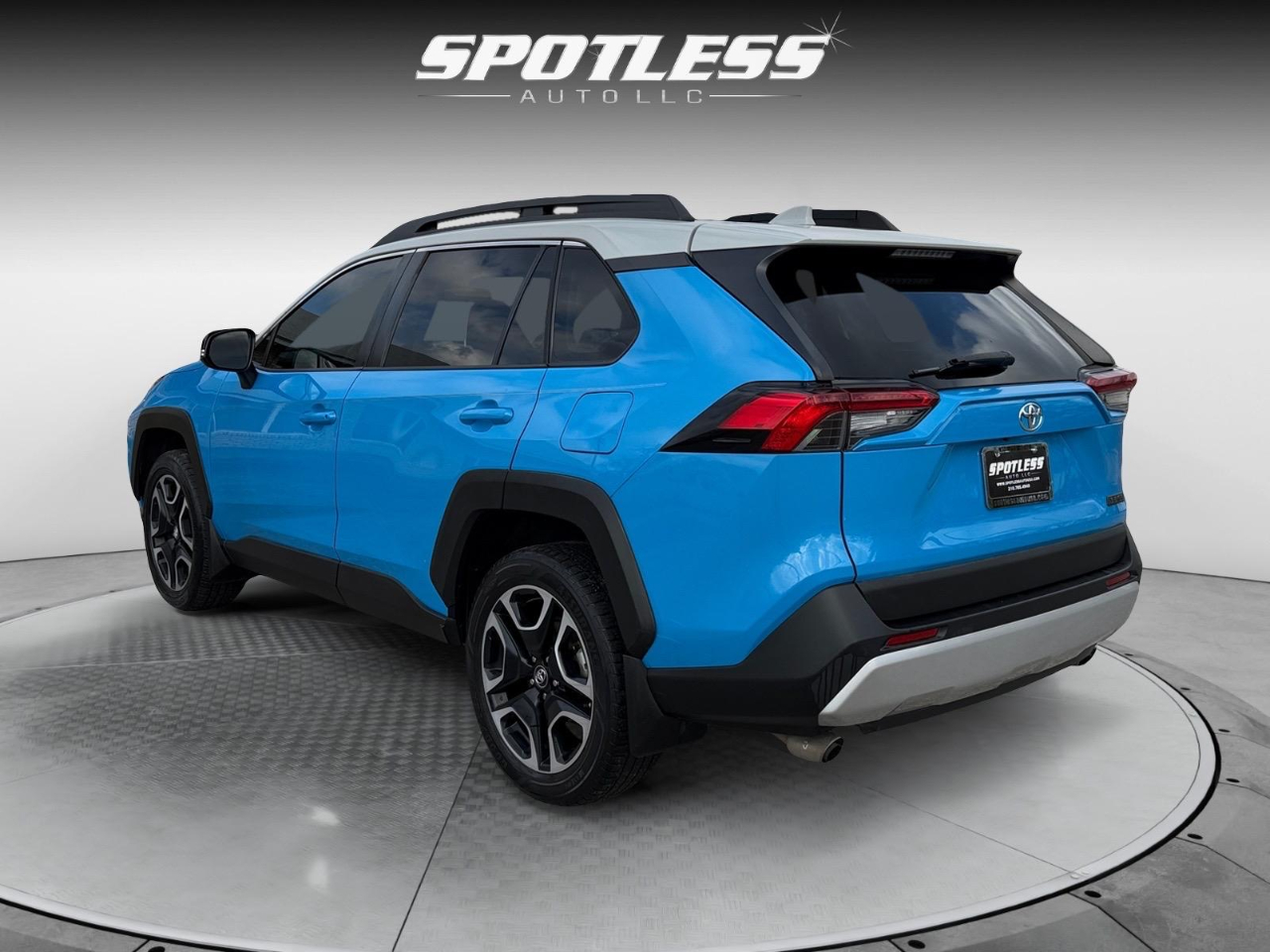 Toyota RAV4 Adventure AWD 2019