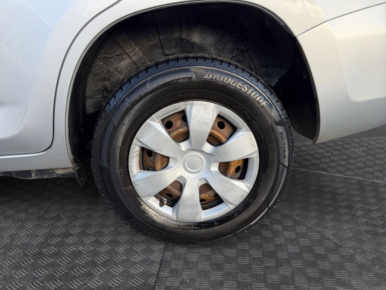 Toyota RAV4 Base I4 4WD 2008