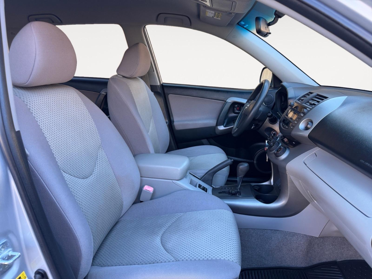 Toyota RAV4 Base I4 4WD 2008