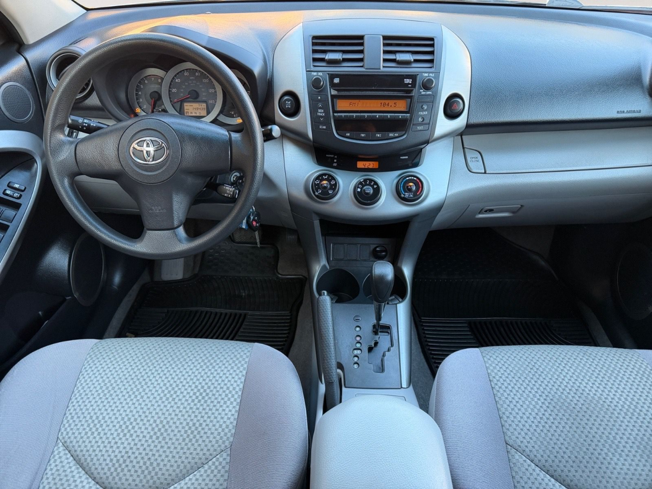 Toyota RAV4 Base I4 4WD 2008