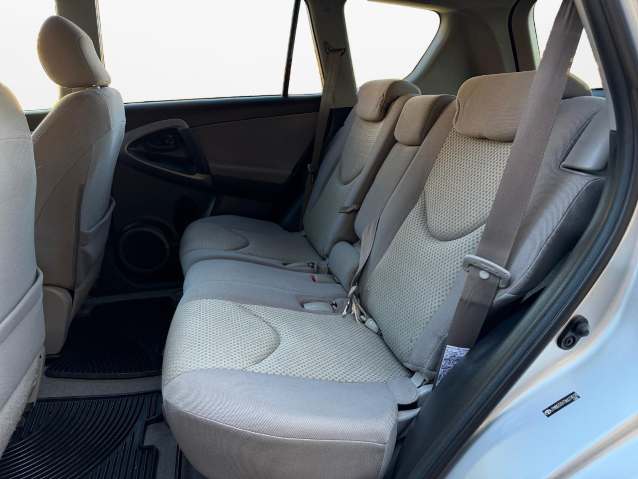 Toyota RAV4 Base I4 4WD 2008