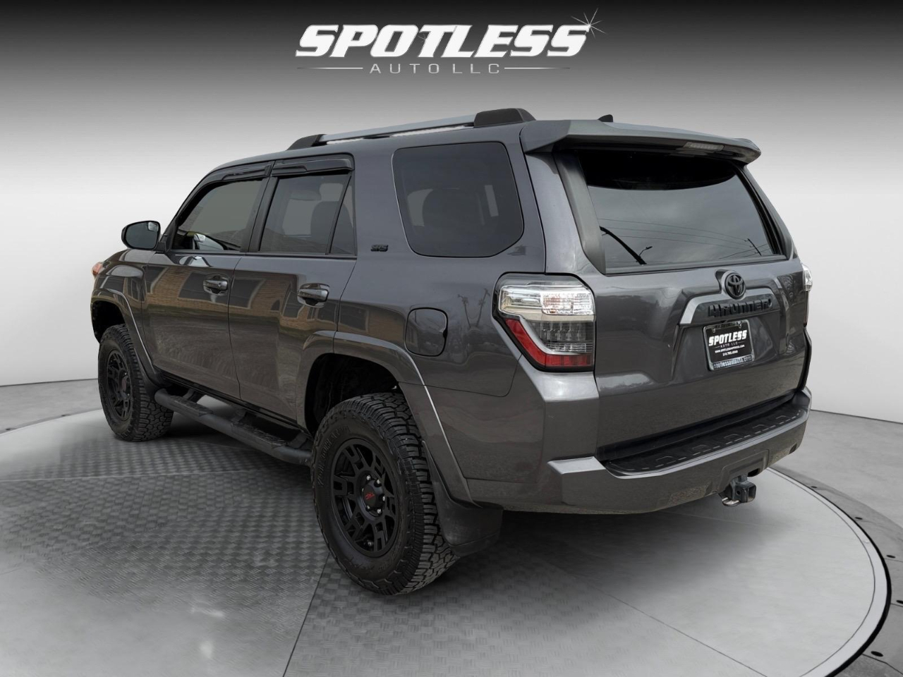 Toyota 4Runner SR5 4WD 2021