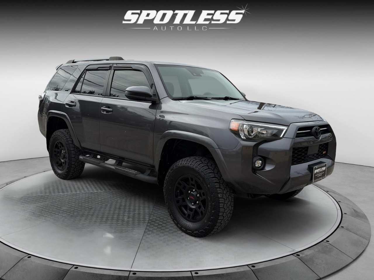 Toyota 4Runner SR5 4WD 2021