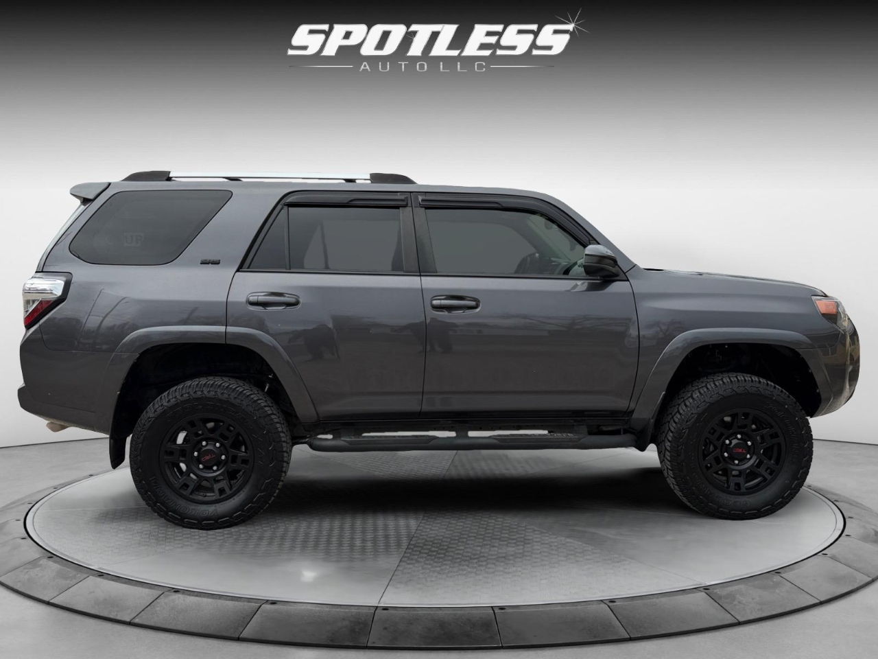 Toyota 4Runner SR5 4WD 2021