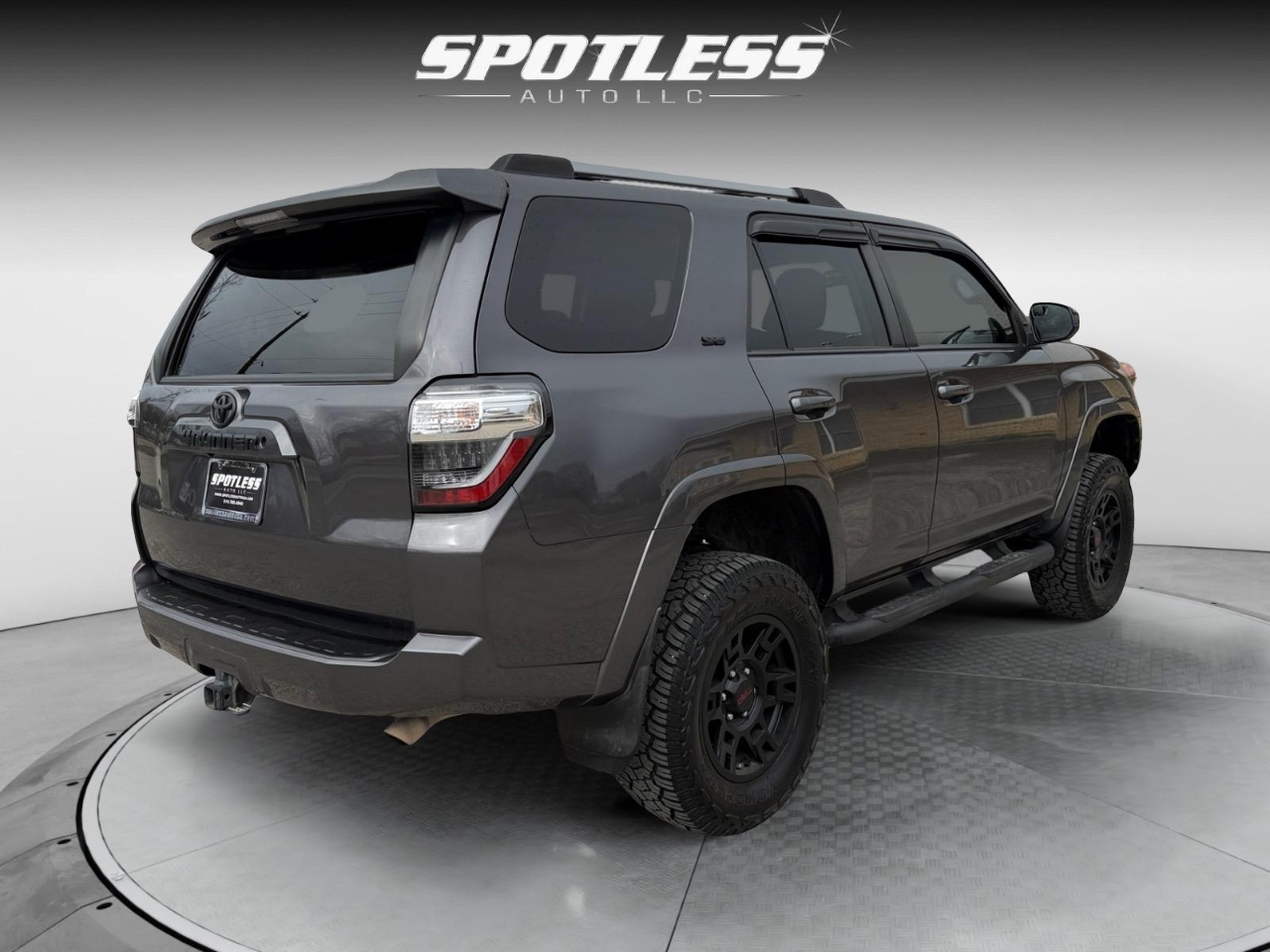 Toyota 4Runner SR5 4WD 2021