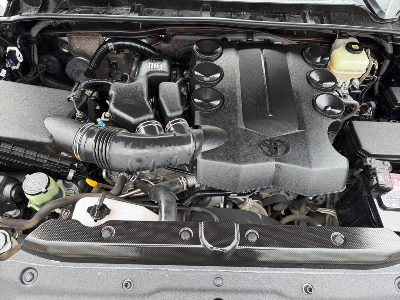 Toyota 4Runner SR5 4WD 2021